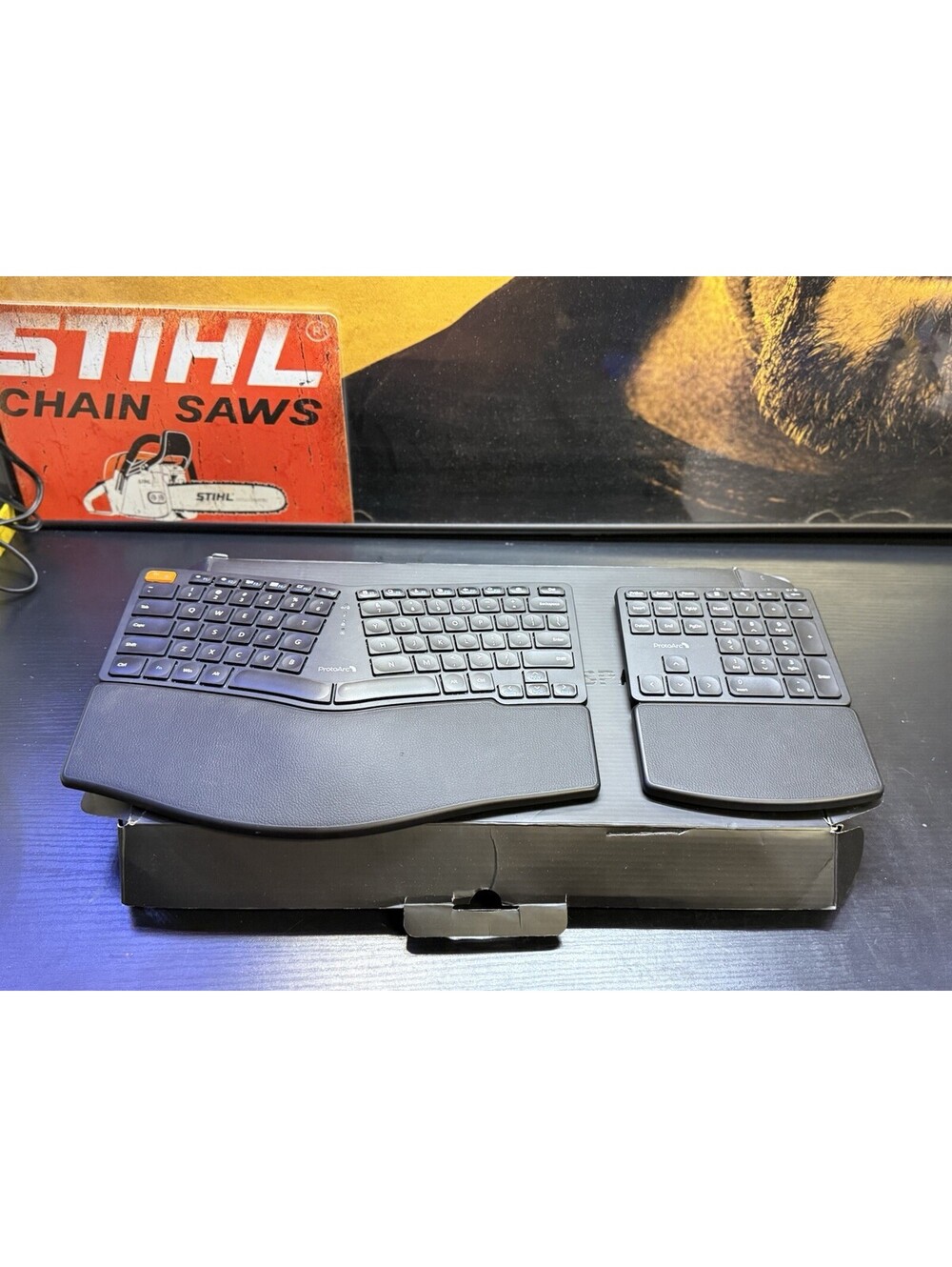 ProtoArc EK04 Wireless Ergonomic Split Keyboard with Separate Number Pad